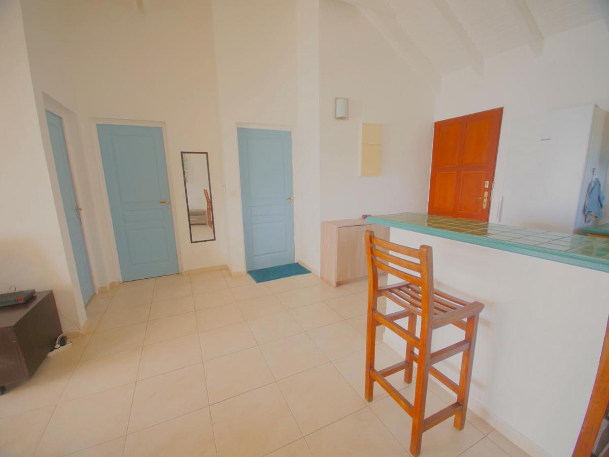 2 Bedroom Apt With Breathtaking View Oyster Pond Kültér fotó