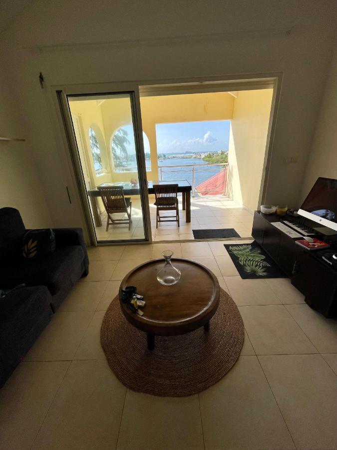 2 Bedroom Apt With Breathtaking View Oyster Pond Kültér fotó