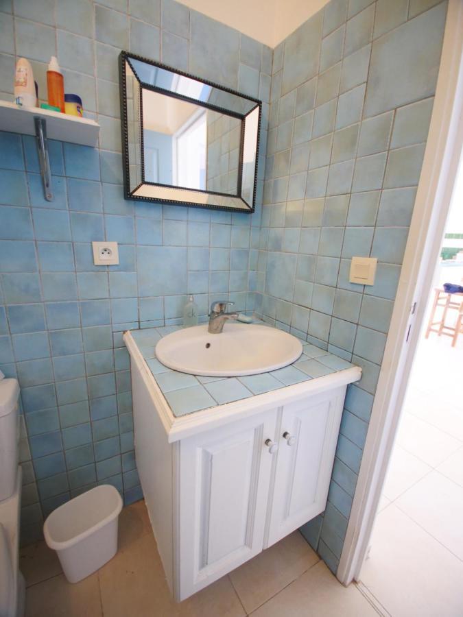 2 Bedroom Apt With Breathtaking View Oyster Pond Kültér fotó