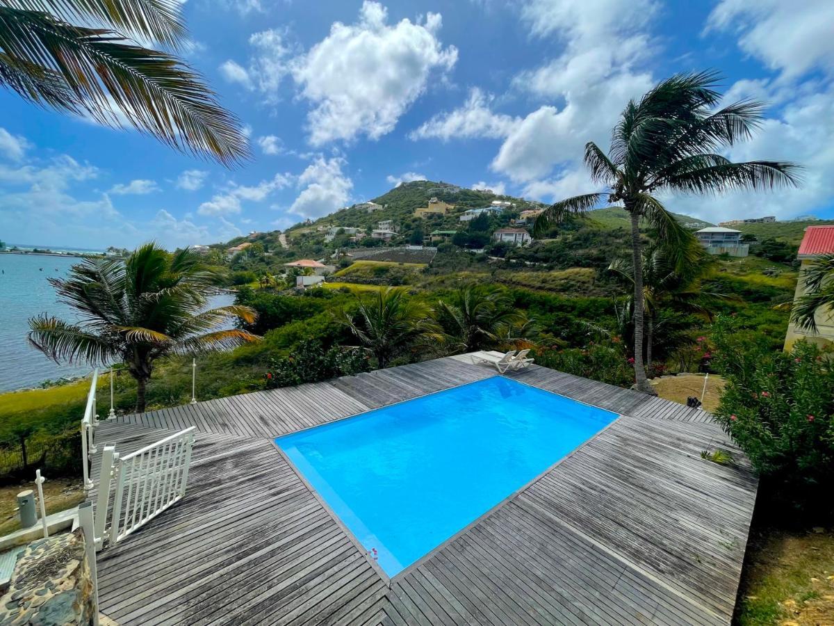 2 Bedroom Apt With Breathtaking View Oyster Pond Kültér fotó