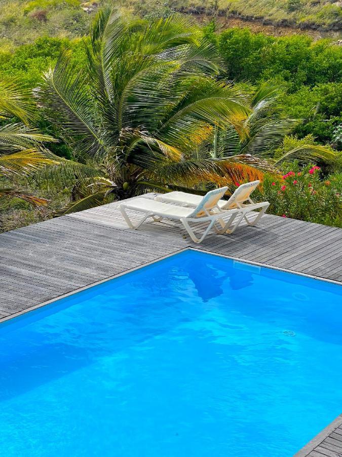 2 Bedroom Apt With Breathtaking View Oyster Pond Kültér fotó